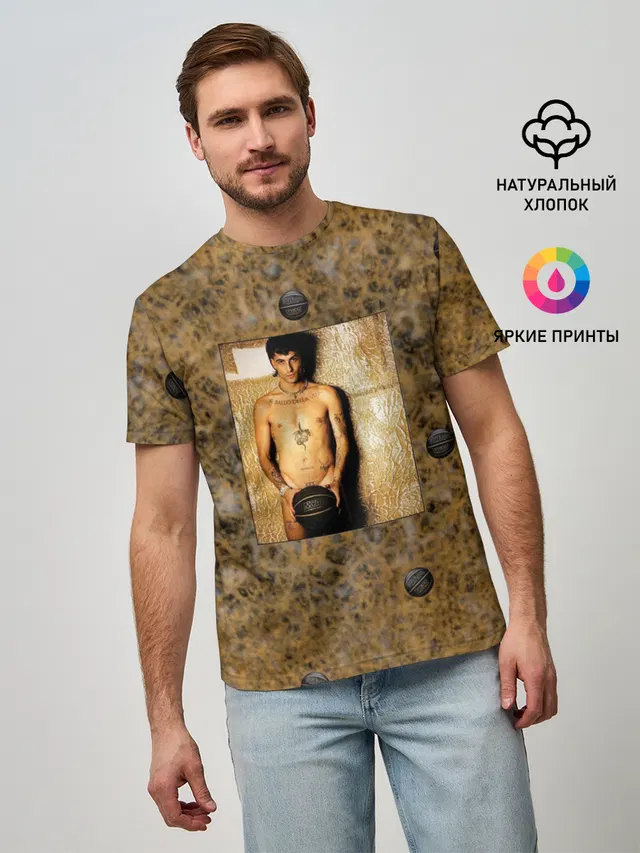 Мужская базовая футболка с принтом «Damiano David — Damiano David. Фотосессия с мячом»