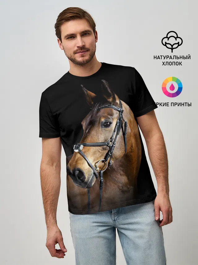 Гнедая лошадь