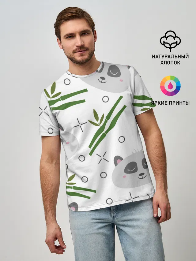 Панда с бамбуком