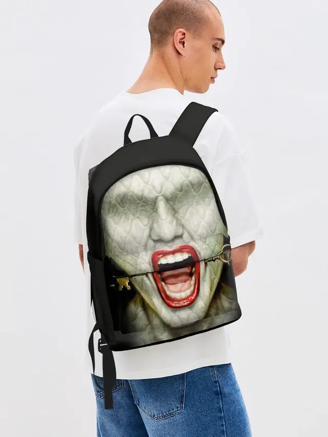 Джинсовый рюкзак с принтом «screaming face»