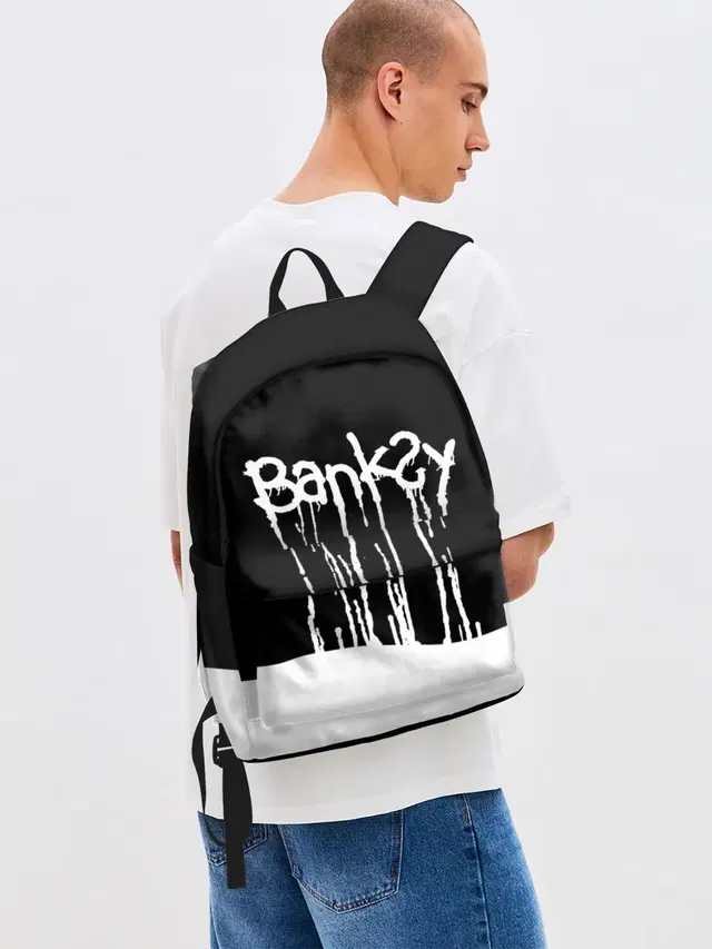 Джинсовый рюкзак с принтом «Banksy»