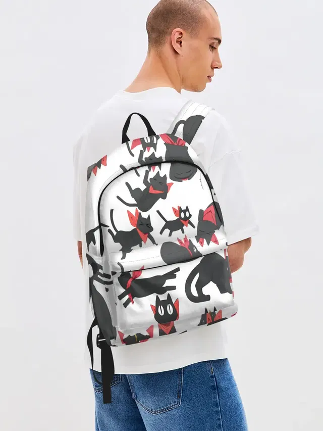 Черный котик