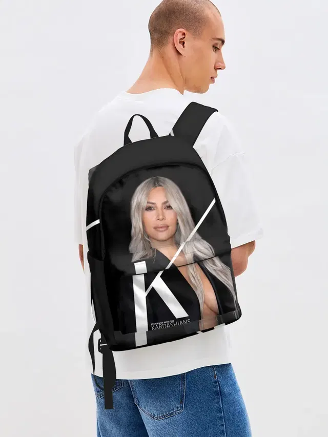 Джинсовый рюкзак с принтом «Дженнер и Кардашьян — Ким Кардашьян»