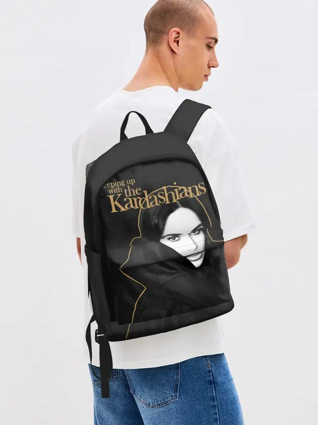 Джинсовый рюкзак с принтом «Дженнер и Кардашьян — Ким Кардашьян»