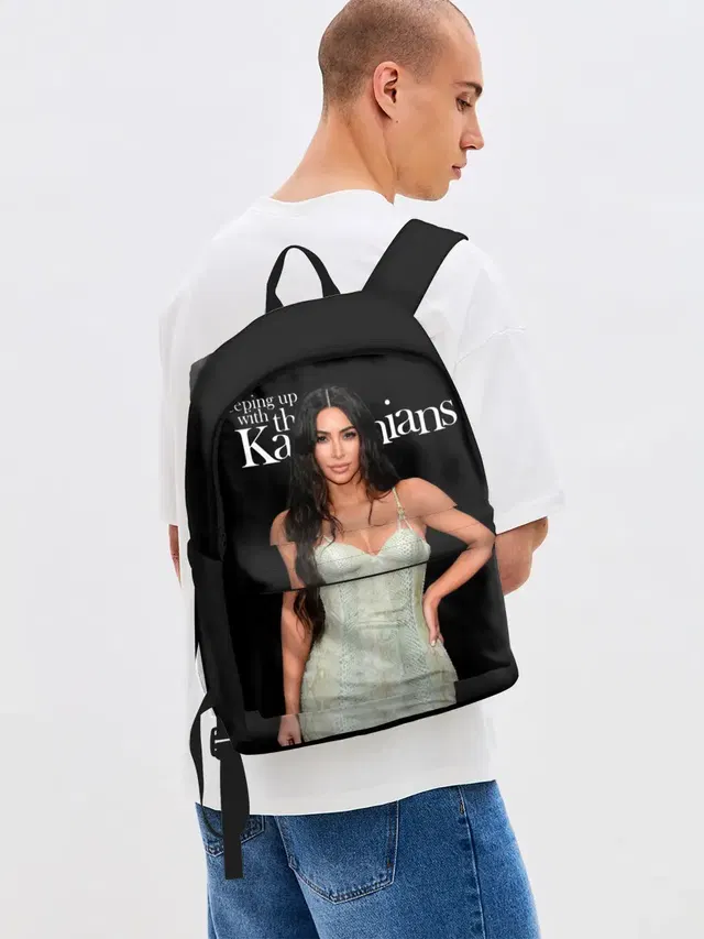 Джинсовый рюкзак с принтом «Дженнер и Кардашьян — Keeping up with Kardashians»