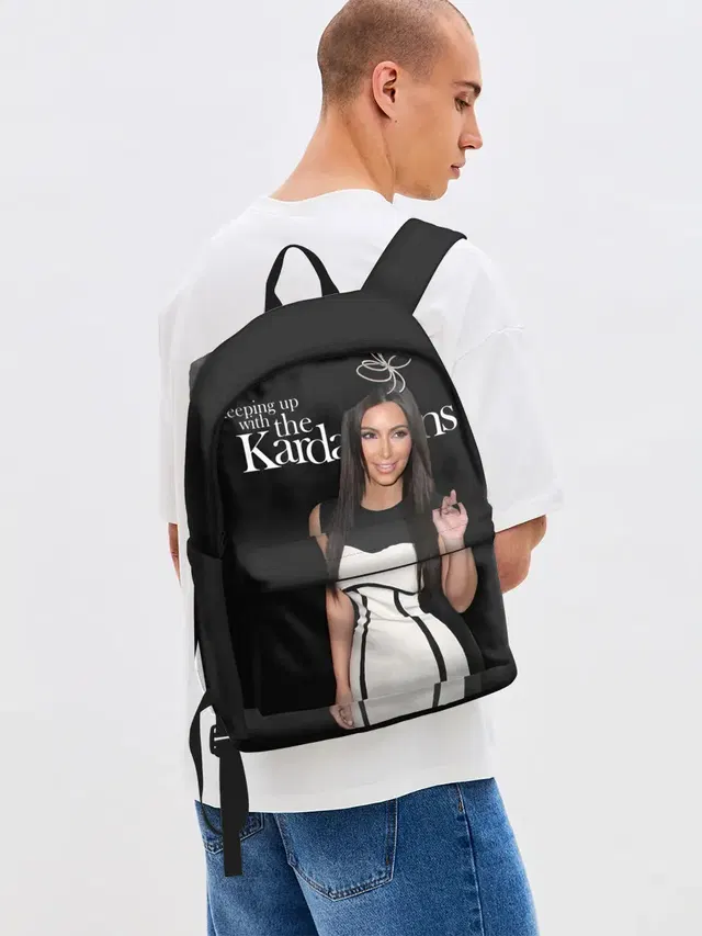 Джинсовый рюкзак с принтом «Дженнер и Кардашьян — Keeping up with Kardashians»