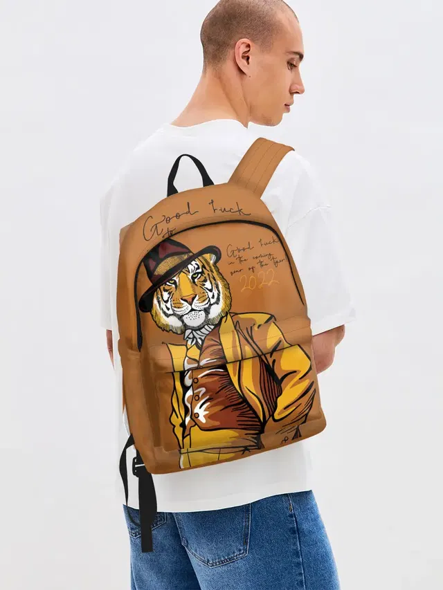 Джинсовый рюкзак с принтом «Fedora — Good luck in the coming year of the Tiger!»