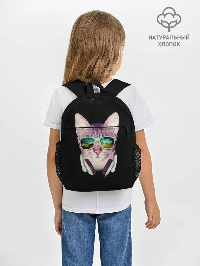 Кот в Наушниках