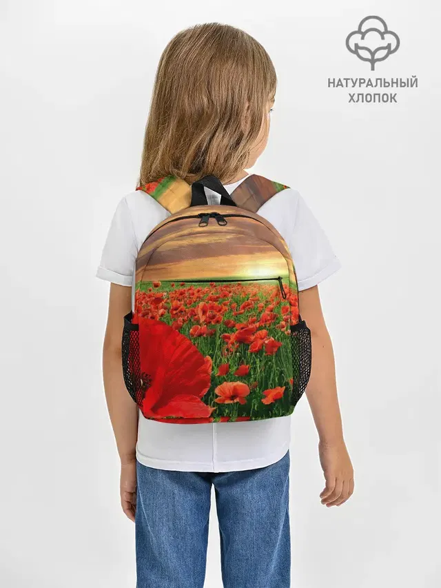 Красный мак на закате