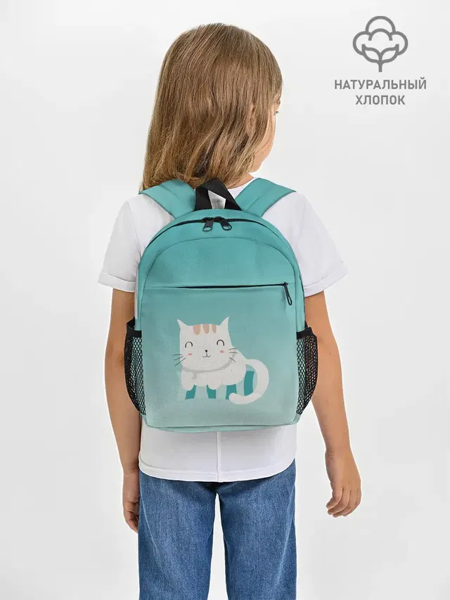 котик на подстилке