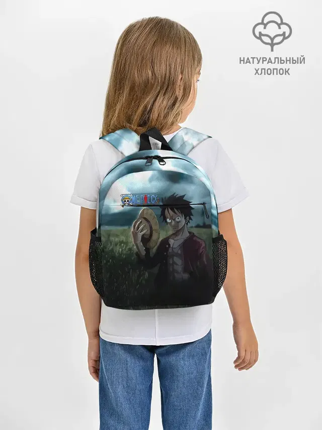 Луффи в поле. One Piece