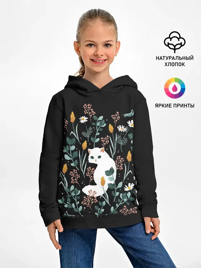 Кошечка среди цветов