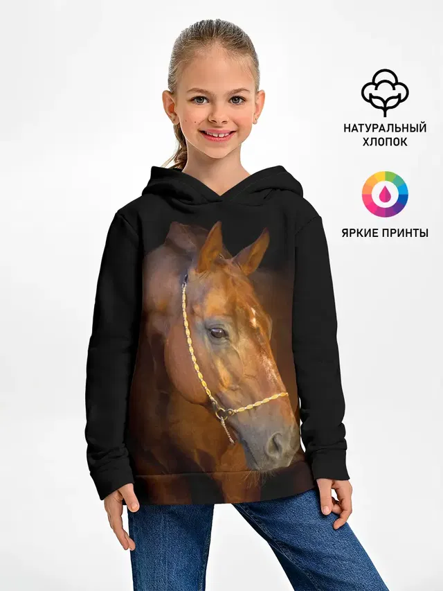 Гнедая лошадь