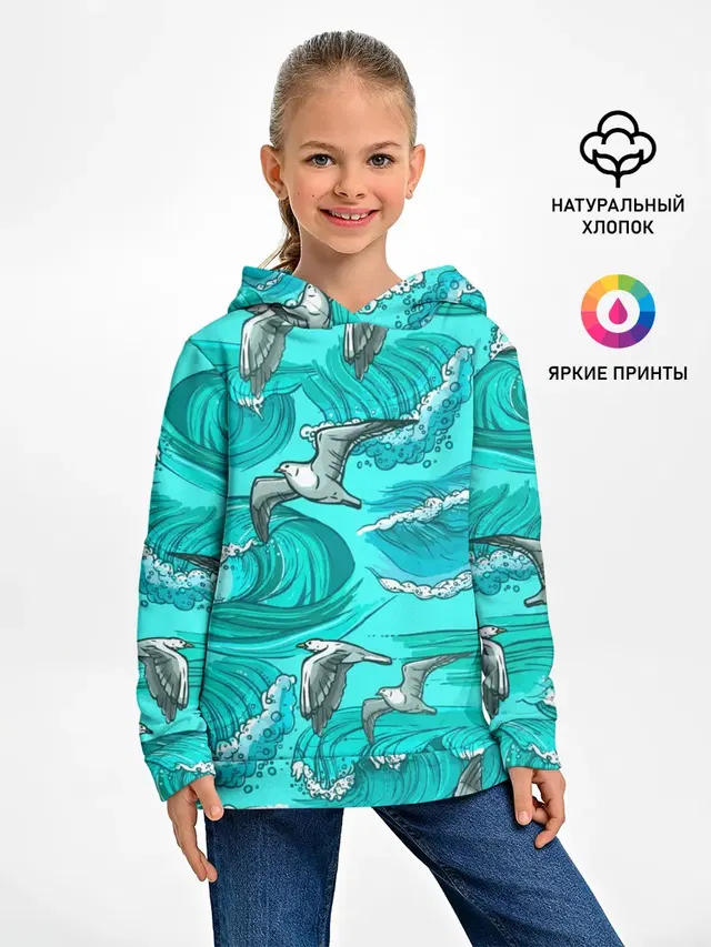 Чайки в море