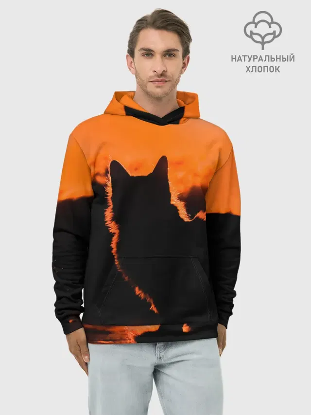 Котенок на фоне заката