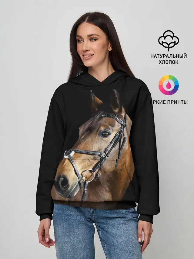 Гнедая лошадь