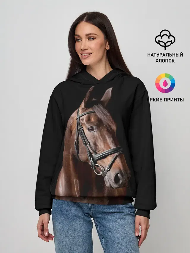 Гнедая лошадь