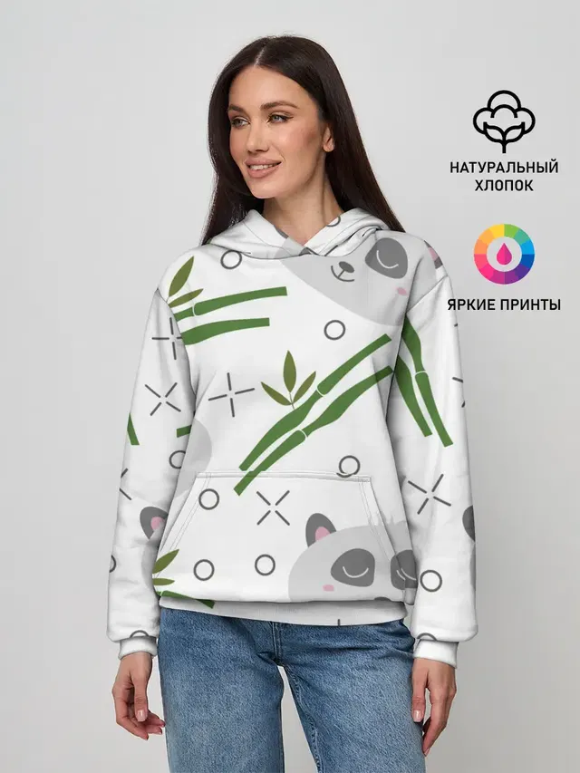 Панда с бамбуком