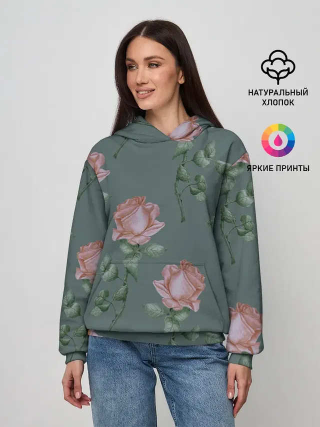 Красные розы на зеленом фоне