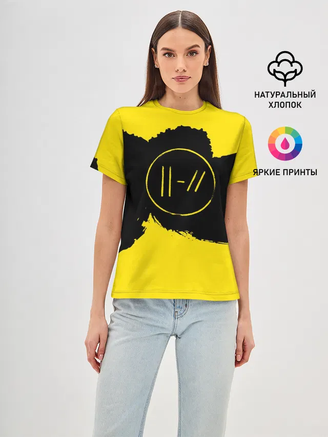 Женская базовая футболка с принтом «Yellow and»