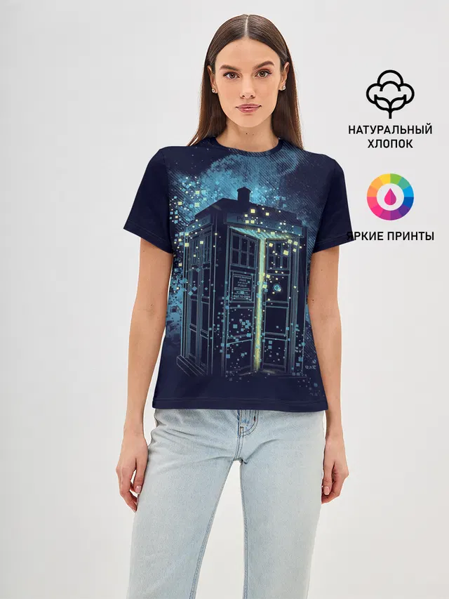Женская базовая футболка с принтом «Police box»
