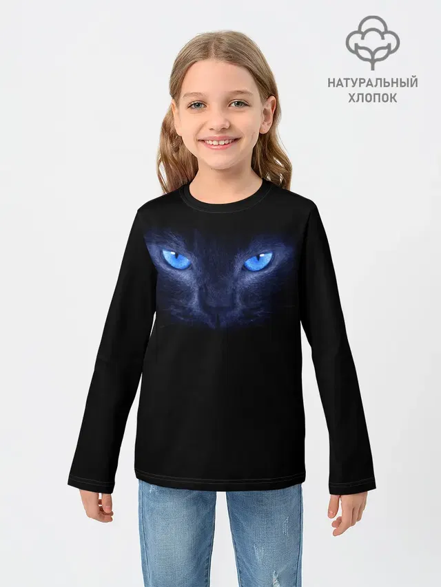Кошка с голубыми глазами