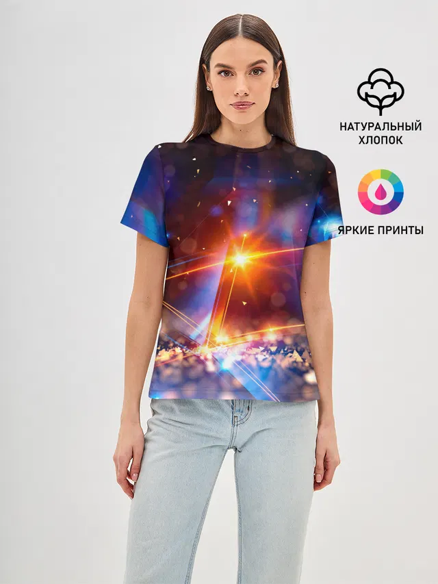 Женская базовая футболка с принтом «geometry light»