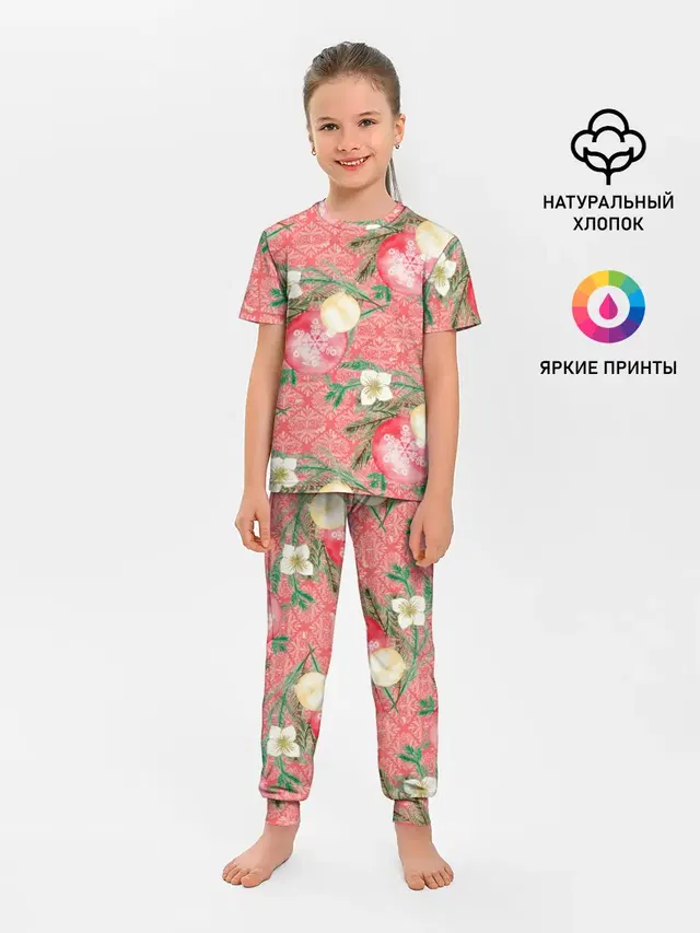 Новогодние красные шары