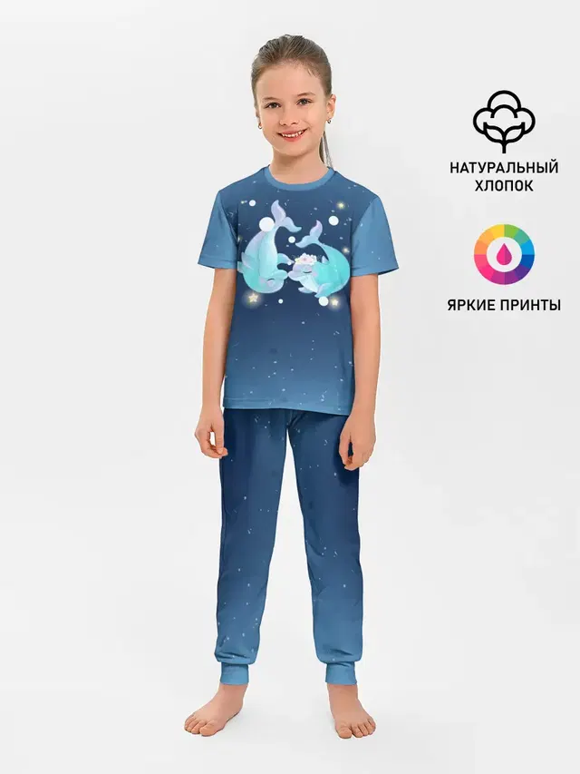 Два дельфина