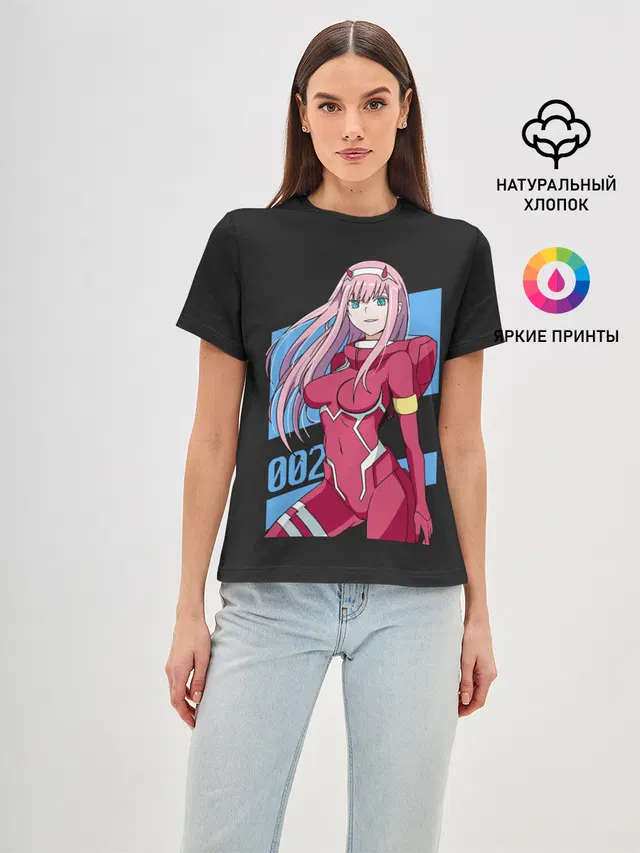 Женская базовая футболка с принтом «Zero Two in costume»