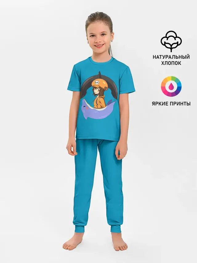 Мэй с дельфином