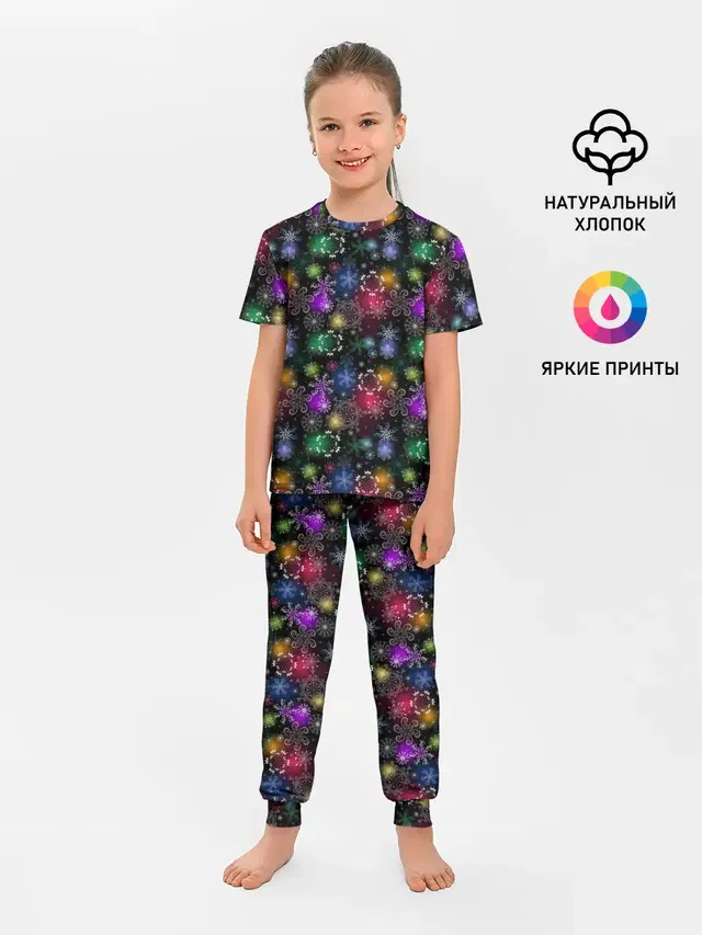 Снежинки в разных цветах