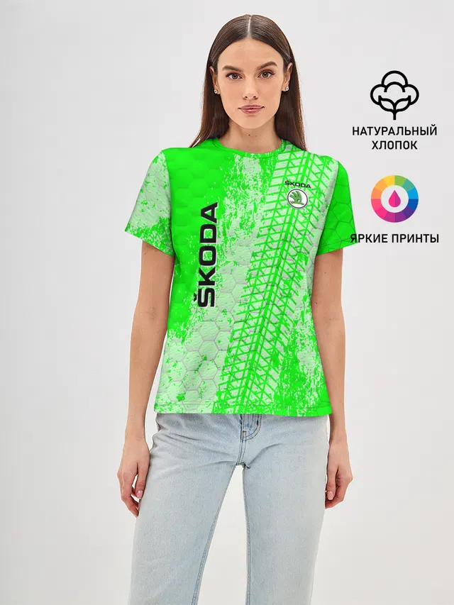 Женская базовая футболка с принтом «Skoda»