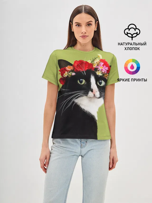 Кот и цветы