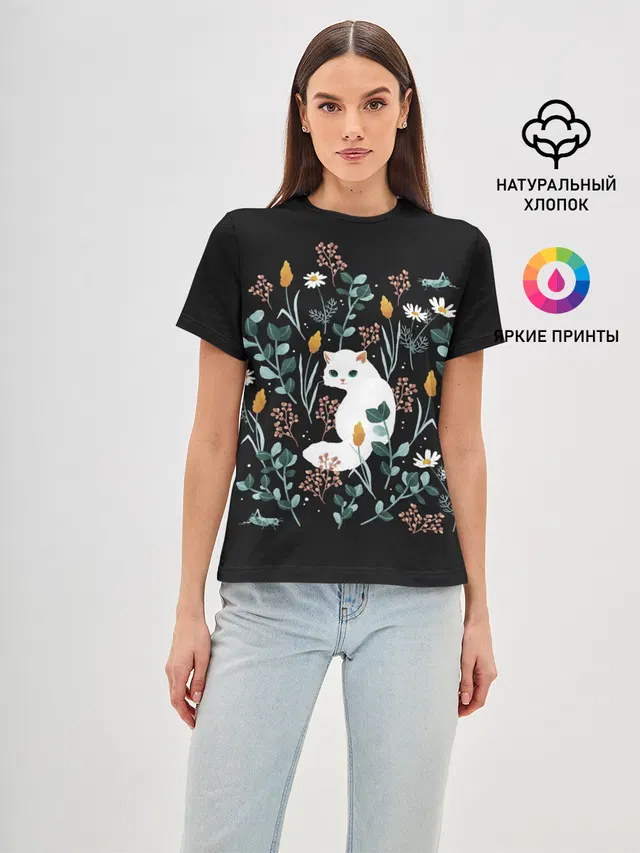 Кошечка среди цветов