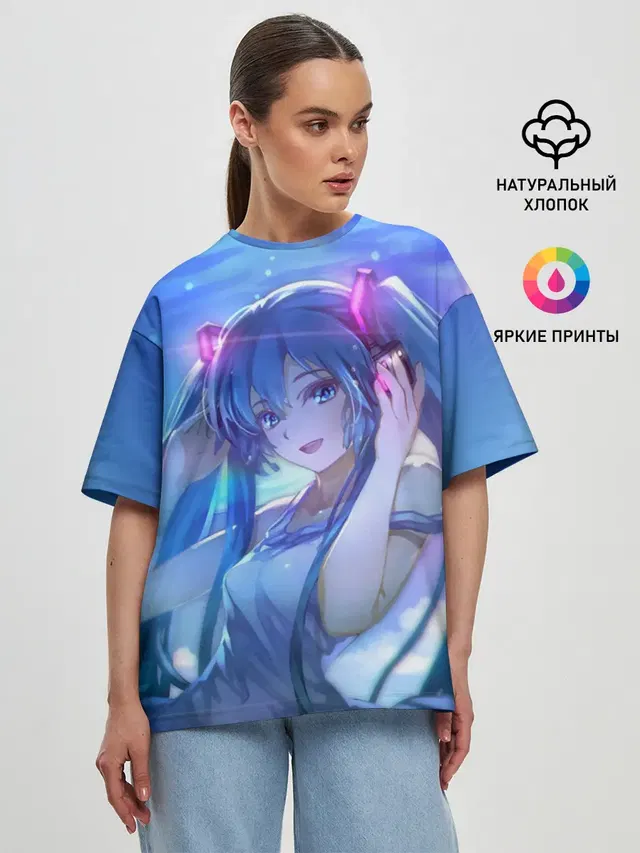 Miku на фоне космоса