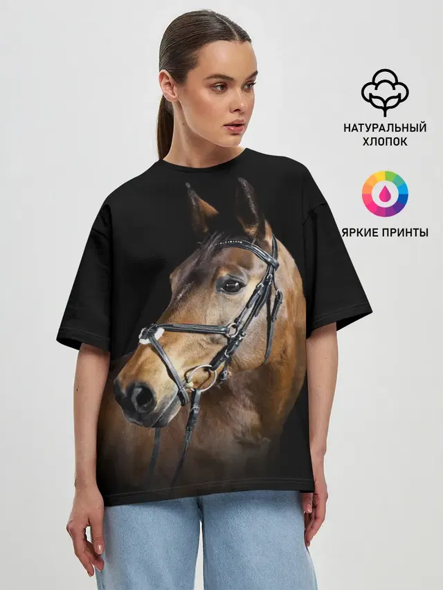 Гнедая лошадь