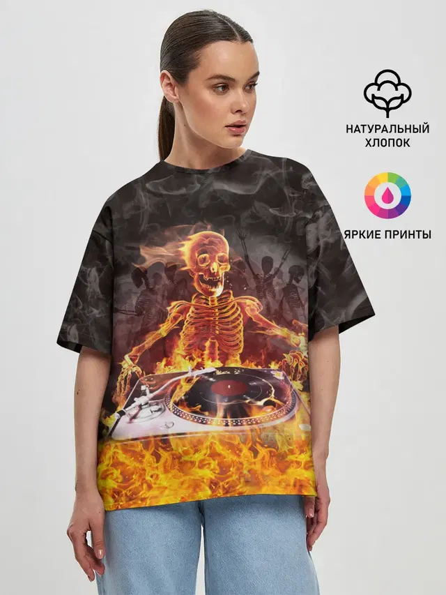 Женская футболка оверсайз