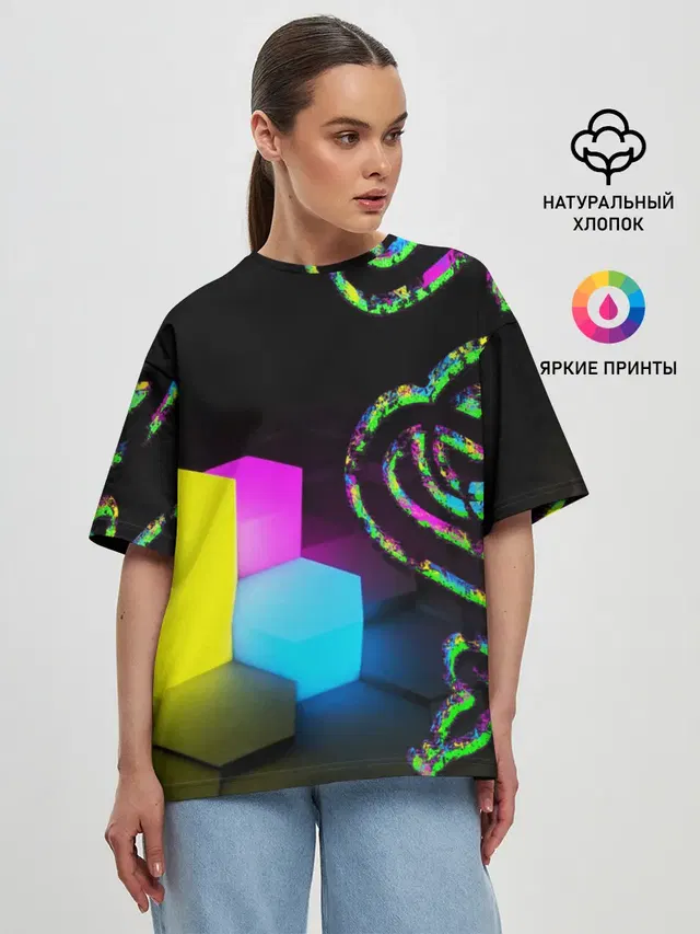 Женская футболка оверсайз