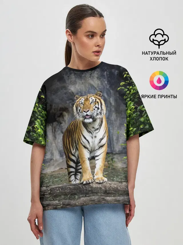 Женская футболка оверсайз
