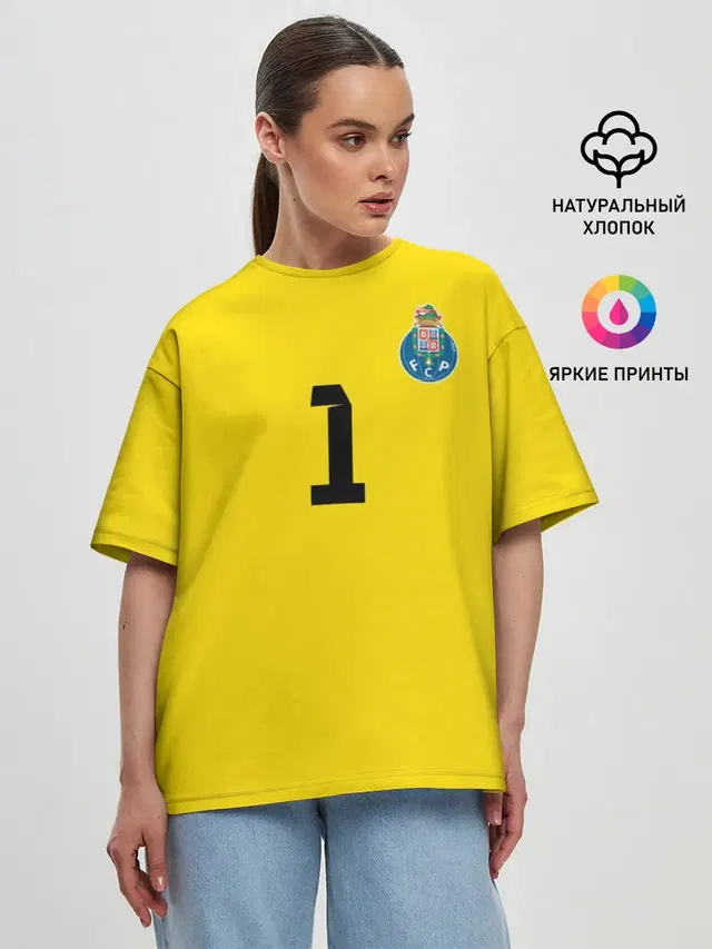 Женская футболка оверсайз с принтом «Реал Мадрид — Iker Casillas»