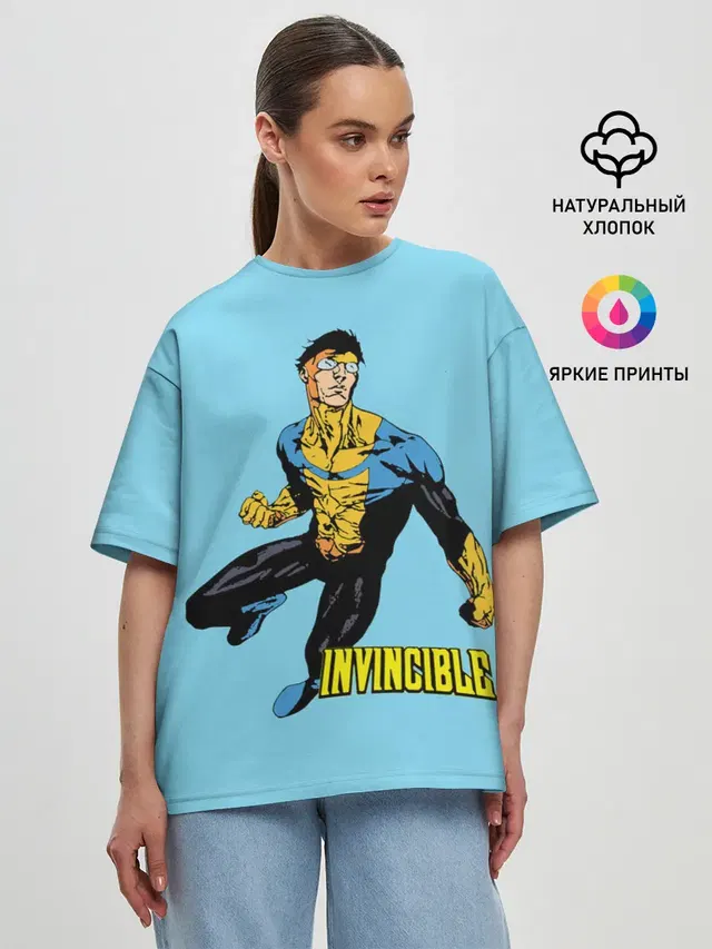 Женская футболка оверсайз с принтом «Invincible»