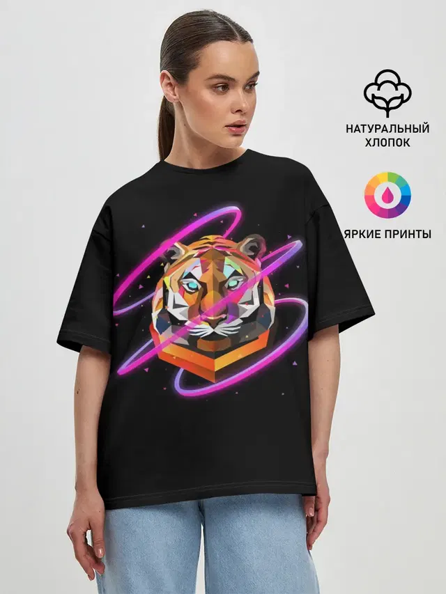 Женская футболка оверсайз