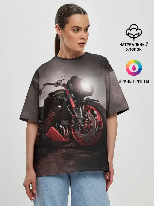 Женская футболка оверсайз