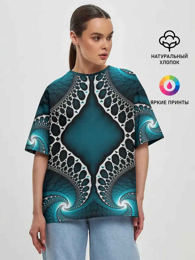 Женская футболка оверсайз