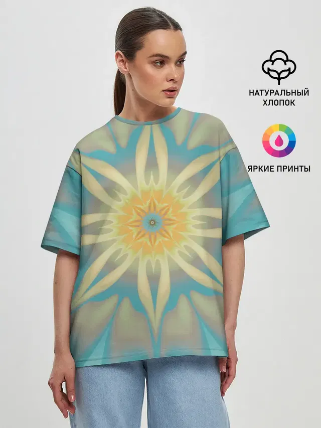 Женская футболка оверсайз