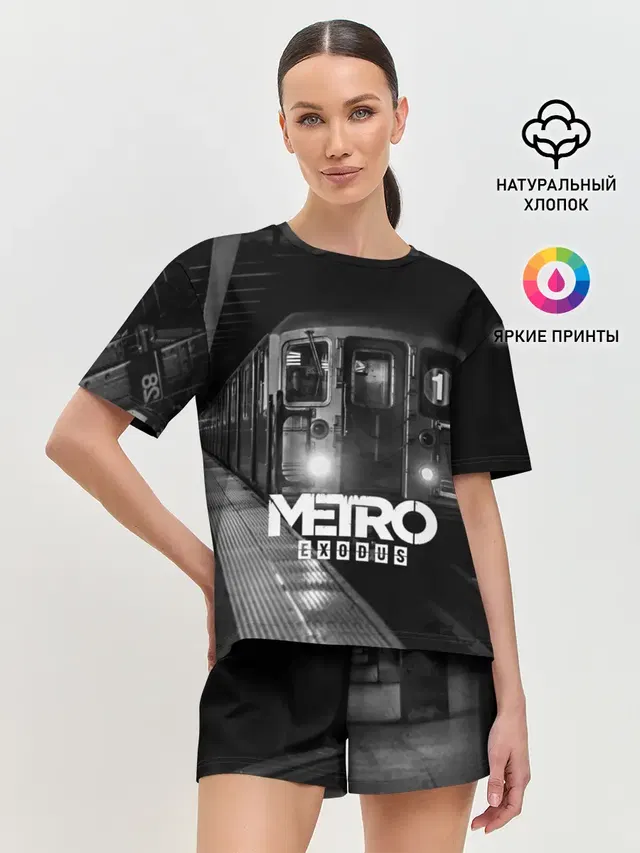 Женская пижама с шортами с принтом «Metro»