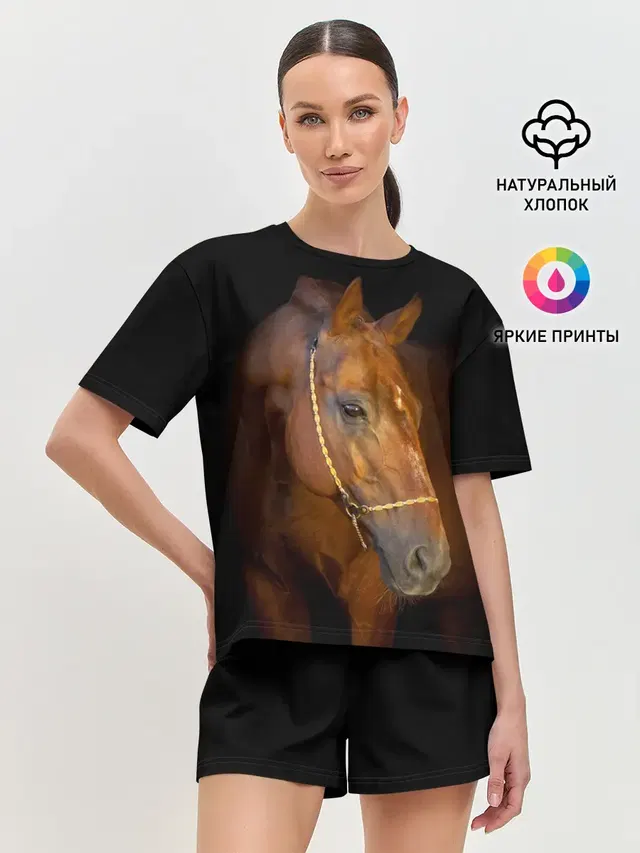 Гнедая лошадь