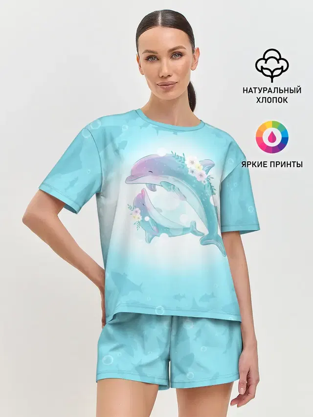 Два дельфина