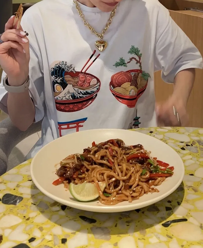 Фото-отзыв покупателя — Женская футболка оверсайз с принтом «u Asia White Ramen», Lacotton